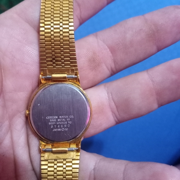 Vintage citizen quartz watch - Picture 4 of 4